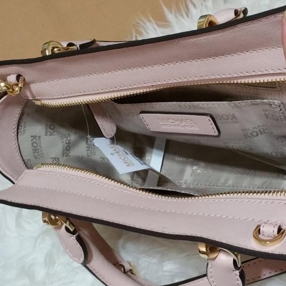 MICHAEL KORS vanilla gold Tina Messenger tote Leather Satchel Bag Vivianne NWT - Picture 3 of 11